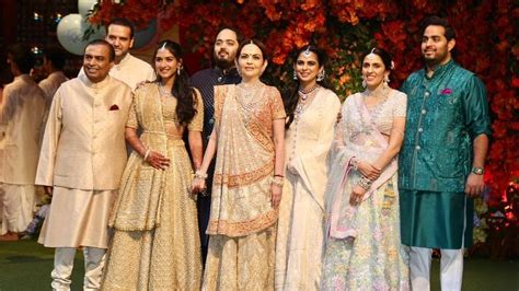 Anant Ambani engagement: Bollywood stars looks we love 1