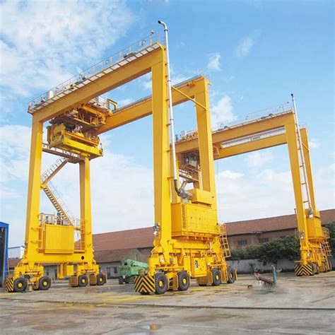 Mobile Container Double Girder Gantry Crane With Zpmc Spreader - Buy ...