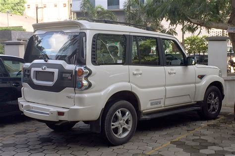 File:Mahindra Scorpio 2014.JPG - Wikimedia Commons