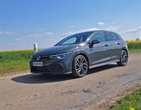 Essai Volkswagen Golf 8 GTD (2021) : grand écart entre sportivité et ...