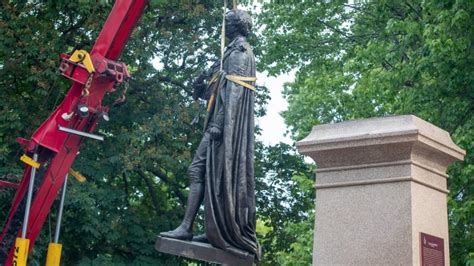 Sir John A. Macdonald statue moved from Kingston, Ont., park | CBC News