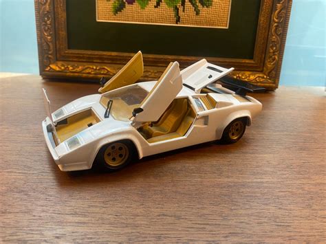 Lamborghini Countach Diecast, Lamborghini Collection Cars, 1/24 Scale ...