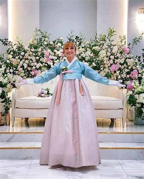 Jane Seymour wows in pastel pink for son's traditional Korean wedding ...