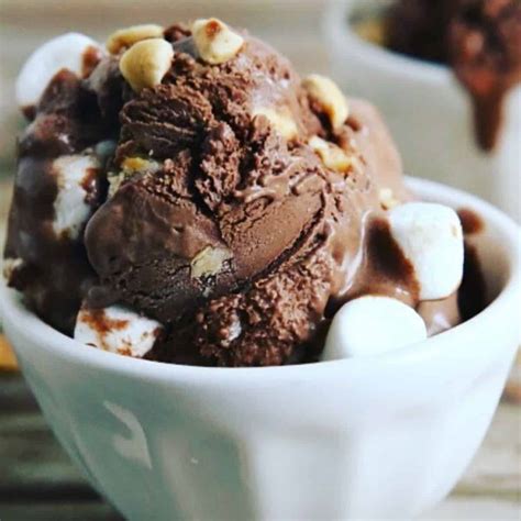 Rocky Road Ice Cream / Rocky road ice cream recipe - All recipes UK ...