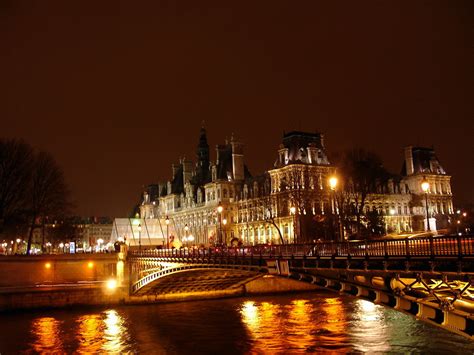 Hotel de Ville and the Seine | Hotel de Ville and the Seine … | Flickr