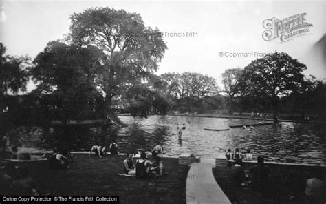 Photo of Aldershot, Swimming Pool 1931 - Francis Frith