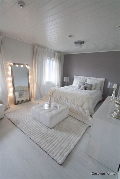 Grey And White Bedroom Design Ideas