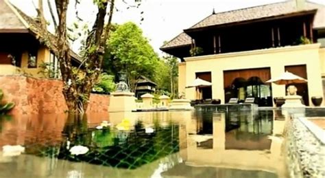 Four Seasons Hotel in Chiang Mai, Thailand: Luxury Villas, Pampering ...