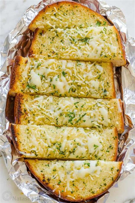 Easy Garlic Bread Recipe - NatashasKitchen.com