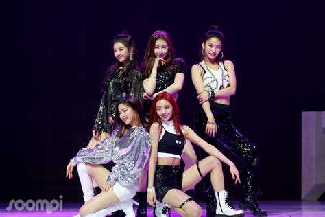 ITZY, Girl Group Terbaru JYP Ent Luapkan Perasaan dan Pengalaman Mereka ...