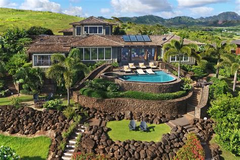 Architecture in Hawaii: Part 1 - The Plantation Home - Hawaii Real ...