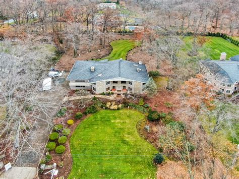 55 Timberlane Road, Upper Saddle River, NJ 07458