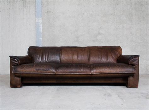 For sale: Patinated Brown Vintage Leather Sofa by Leolux Vintage ...