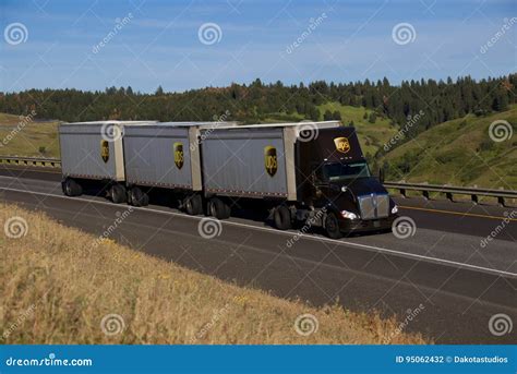 UPS Semi-Truck / Brown Kenworth Editorial Photography - Image of heavy ...