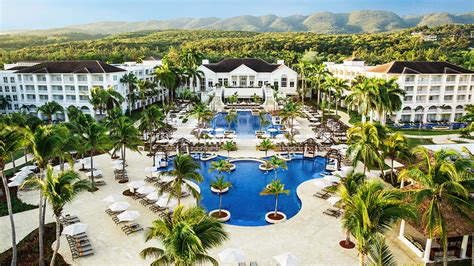 Breaking: Hyatt mulls Playa Hotels & Resorts acquisition | Hotel Management