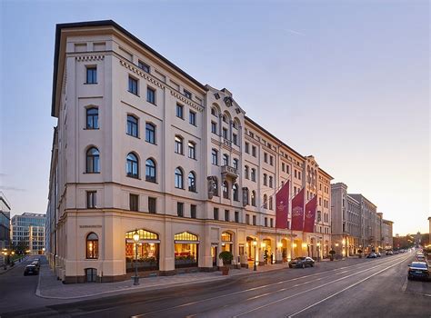 HOTEL VIER JAHRESZEITEN KEMPINSKI MÜNCHEN: Bewertungen, Fotos ...