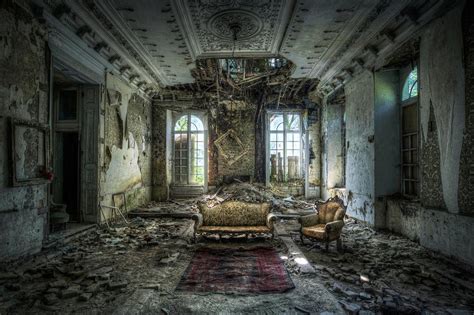 Inside creepy abandoned mansions around the world | loveproperty.com