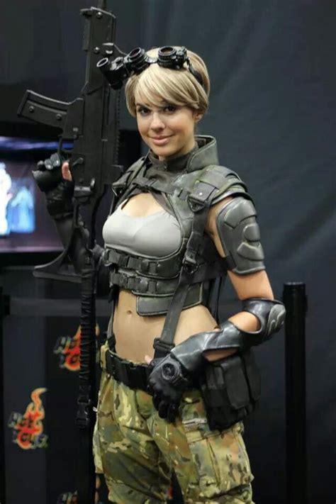 Video game cosplay SDCC 2014 | Video game cosplay, Amazing cosplay, Cosplay