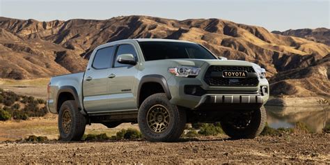 2022 Toyota Tacoma Review, Pricing, and Specs