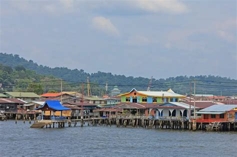 kmhouseindia: Kampong Ayer, the world's biggest water village in Brunei