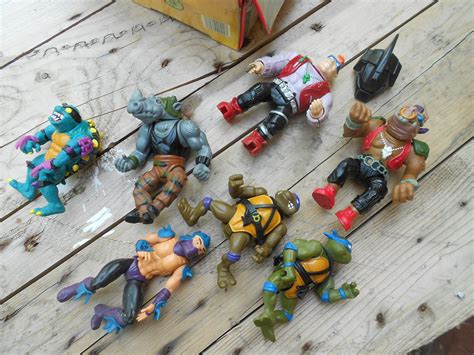 Seven 1980s Ninja Turtles Action Figures Plus Storage Case | Etsy ...