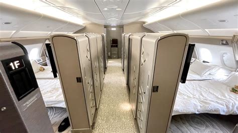 Singapore Airlines A830 returns to the US: Get a look at the Suites ...