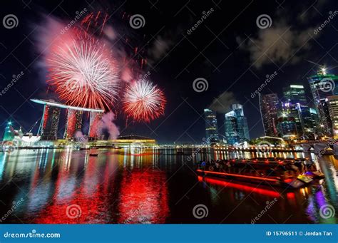 Fireworks over Marina Bay editorial photo. Image of rehearsal - 15796511