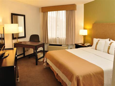 Hotel in Tijuana | Holiday Inn Tijuana Zona Rio Hotel