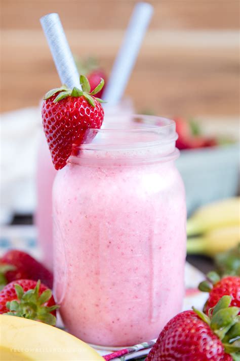 Strawberry Banana Smoothie Recipe - 24/7 Moms