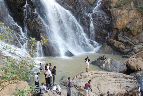 Photo Gallery of Ponmudi Hill Station- Explore Ponmudi Hill Station ...