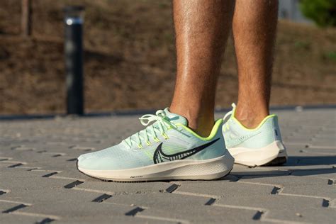 Cut in half: Nike Air Zoom Pegasus 39 Review | RunRepeat