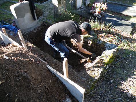 How to Dig a Grave