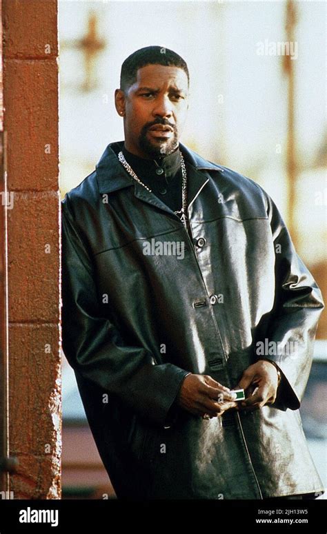 Training day, denzel washington hi-res stock photography and images - Alamy