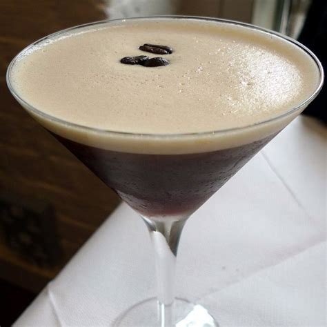 Espresso Martini Cocktail Recipe | Drinky-Drink