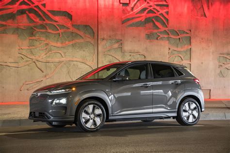 2019 Hyundai Kona Electric US debut: 250 miles of range from small ...