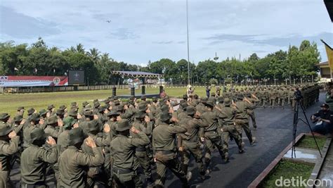 Atraksi Polisi Hutan di Sukabumi