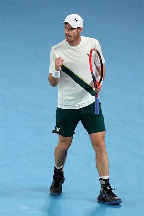 Andy Murray spotted wearing four-year-old shoes as he squeezes through ...