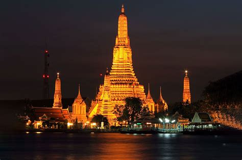 Wat Arun - The Temple of Dawn Bangkok