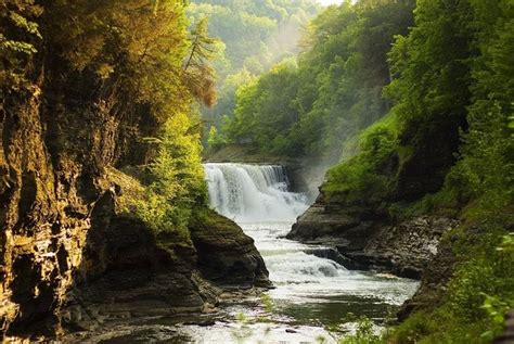 Summer hikes in Upstate NY: 10 easy hiking trails to enjoy the sun ...