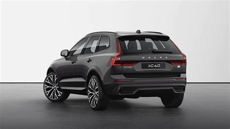 2022 Volvo XC60 (facelift) begins reaching dealers in UK & Europe