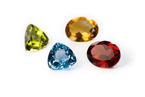 Alphabetical List of Precious and Semiprecious Gemstones