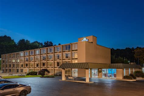 Days Inn by Wyndham Cambridge | Cambridge, OH Hotels