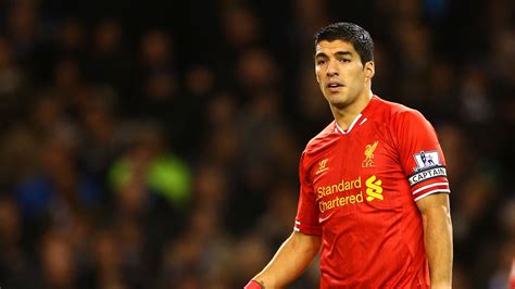 Barcelona's Luis Suarez found life difficult as Liverpool captain ...