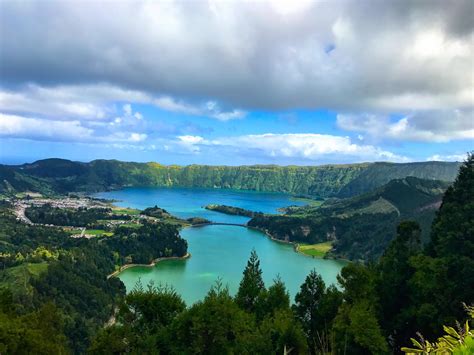 Visit Lagoa das Sete Cidade in Ponta Delgada | Expedia