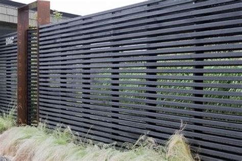 20+ Inexpensive Black Fence Ideas For Garden Design in 2020 | Modern ...