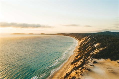 Rainbow Beach Coloured Sands - Fraser-Tours.com