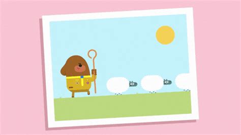 Hey Duggee GIFs - Find & Share on GIPHY