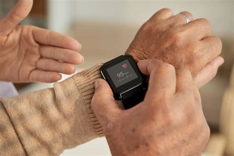 Best Medical Alert Smart Watches for Seniors | Medical Alert Advice