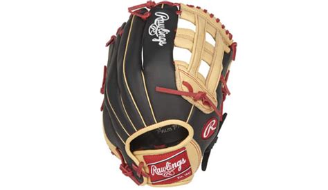 Top 5 Best Outfield Gloves Reviews + Buying Guide 2024