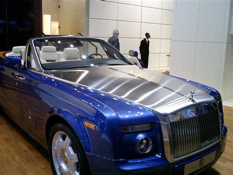 File:Rolls-Royce Phantom Drophead Coupé.jpg - Wikipedia, the free ...